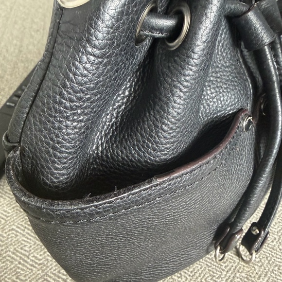 Tignanello Black Pebbled Leather Small Bucket Bag 7.5x7.5 - Picture 9 of 9